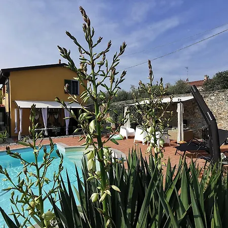 Artvillaarmonia Sarzana, Piscina Esclusiva