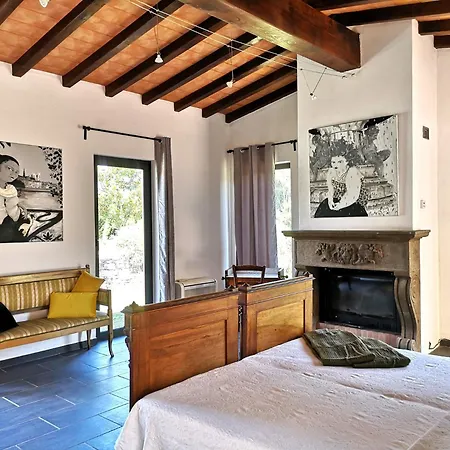 Artvillaarmonia Sarzana, Piscina Esclusiva ヴィラ サルツァーナ
