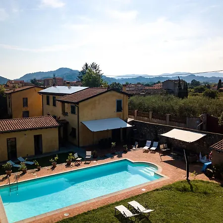 Artvillaarmonia Sarzana, Piscina Esclusiva