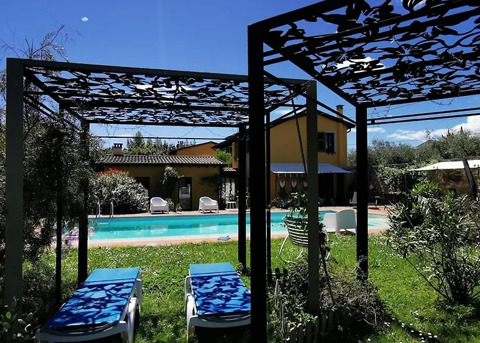 Artvillaarmonia Sarzana, Piscina Esclusiva * Сарцана