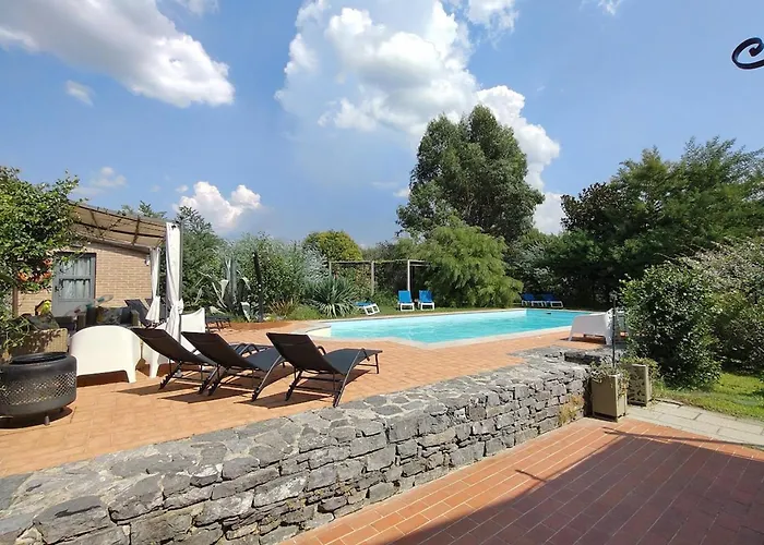 Artvillaarmonia Sarzana, Piscina Esclusiva Βίλα *