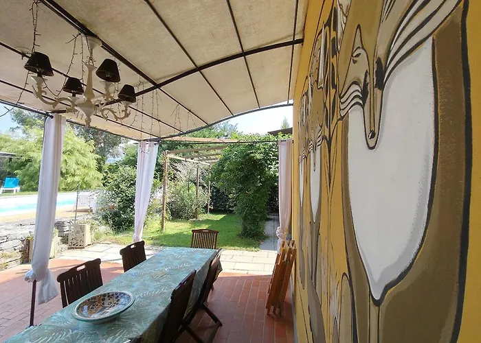 Artvillaarmonia Sarzana, Piscina Esclusiva Вилла *